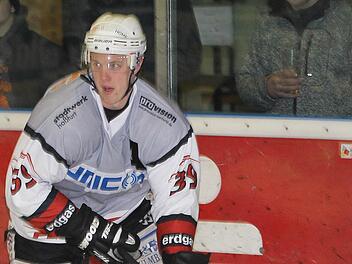 Überraschend stand bei der 7:2-Niederlage beim EHC Mitterteich David Franek im ESC-Kader. Der Tscheche trainiert seit einigen Wochen wieder mit der Mannschaft.  Foto: Ralf Naumann