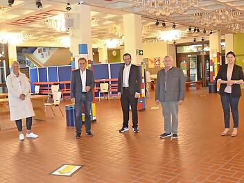 Verabschiedung der Verbandsräte beim Schulverband Kronach III (von links): Roland Härtel (Rektor), Susanne Grebner, Wolfgang Beiergrößlein, Markus Österlein, Wolfgang Hümmer, Angela Hofmann und Jörg Schnappauf Foto: K.- H. Hofmann