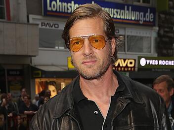 Henning Baum im Interview "Männlichkeit ist kein Problem. Sie birgt einen Schatz, genau wie Weiblichkeit": Henning Baum ist bekannt dafür, klare Kante zu gesellschaftlichen Fragen zu zeigen.