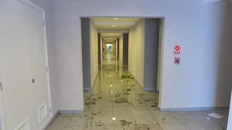 Wasser im Flur des 6. Stockes.