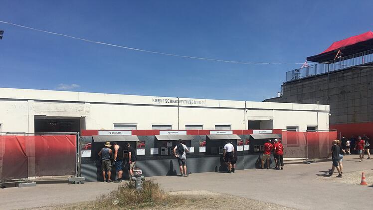 Rock im Park 2023: kein Guthaben trotz Einzahlung - Festival-Besucher schimpft über "Cashless"-Automaten