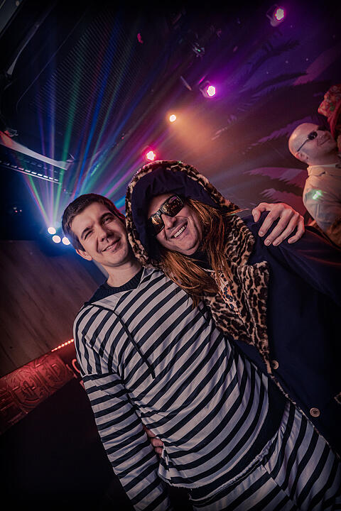 Gemeinsam Fasching feiern bis Montagmorgen!