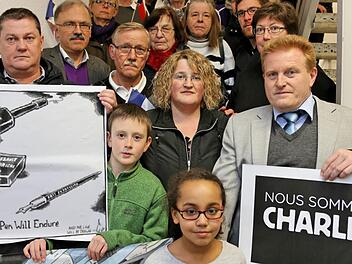 Nous sommes Charlie: Das gilt auch für diese Maßbacher. Foto: Dieter Britz