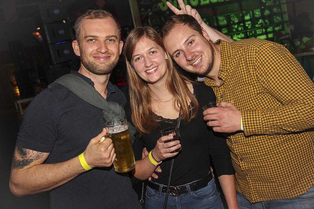 Party und Tanz in der Dreifachhalle