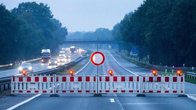 Auffahrt auf A3 im Kreuz Biebelried wegen Bauarbeiten gesperrt - Verkehr wird umgeleitet