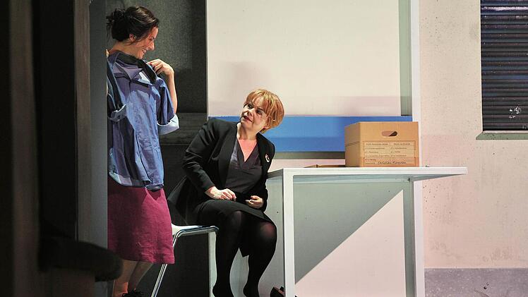 Szene aus Beethovens "Fidelio" am Landestheater Coburg in der Neuinszenierung von Rudolf FreyFoto: Andrea Kremper