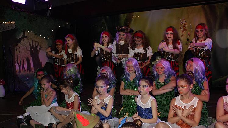 Die "Meekids" mimten "Peter Pan und Captain Hook".Christiane Reuther