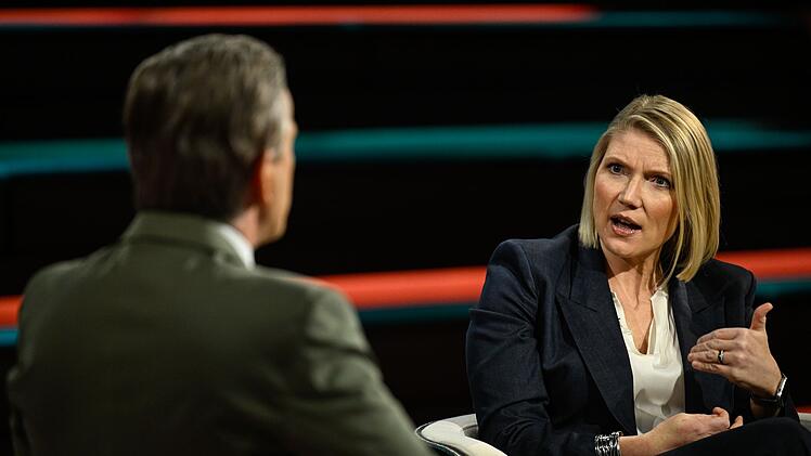 Viele W&auml;hlerinnen und W&auml;hler sind unzufrieden mit Donald Trump: Cathryn Cl&uuml;ver Ashbrook &auml;u&szlig;erte die Hoffnung, dass die Bev&ouml;lkerung nicht alles mit sich machen lasse.