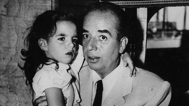 Liza Minnelli (hier 1951) hatte nicht nur einen Star zur Mutter, sondern auch einen ber&uuml;hmten Vater: Oscarpreistr&auml;ger Vincente Minnelli (1913 - 1986) pr&auml;gte Hollywood in den 40er- und 50er-Jahren mit Klassikern und Musical-Filmen ("Ein Amerikaner in Paris").