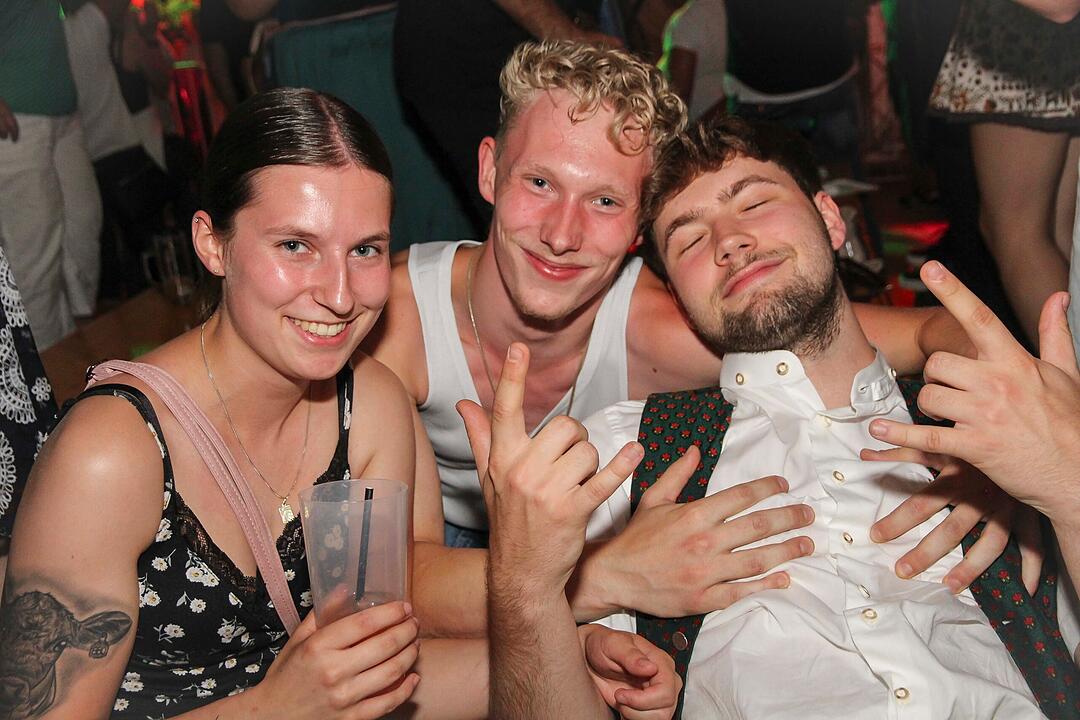 Super Stimmung beim Wiesenfest.