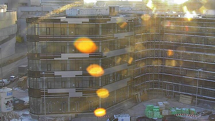 Das neue Landratsamt in Erlangen soll insgesamt 39,42 Millionen Euro kosten. Bei einzelnen Gewerken steigen die Kosten. Insgesamt liege man jedoch unter dem Kostenplan. Foto: Landratsamt Erlangen-Höchstadt