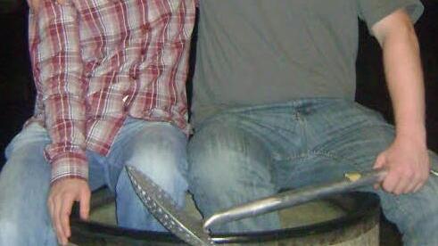 Am 7. November 2008 war es soweit: die Idee, die fränkischer Fleisch- und Wurstkultur vereinschaftlich zu pflegen, war eingekesselt. David Pfeufer und Stefan Plott wurden an die Spitze der Genießer gewählt.