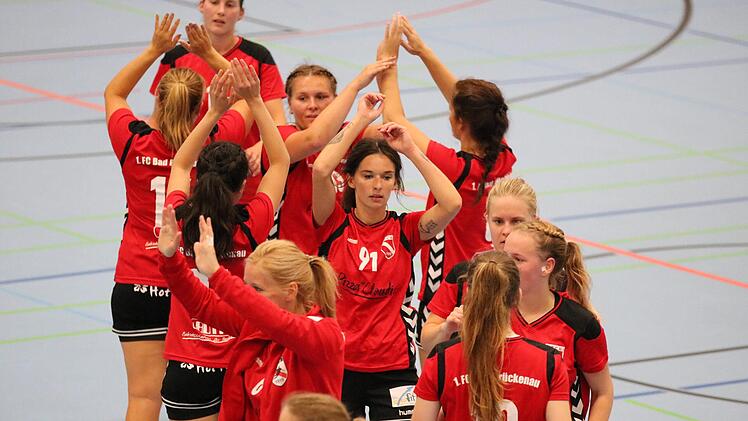 Lieferten sich einen packenden Pokalfight mit Unterstützung von rund 150 Handballern aus Ancenis auf der Tribüne: Die Handballerinnen des 1. FC Bad Brückenau.Sebastian Schmitt