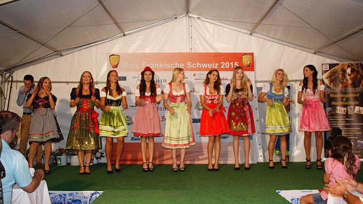 Impressionen zur ersten Wahl der "Miss Fränkische Schweiz". Foto: Reinhard Löwisch