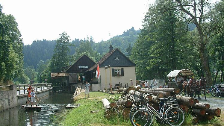 Die Teichmühle bei Steinwiesen. Am kommenden Sonntag findet dort wieder das Mühlenfest mit einem abwechslungsreichen Rahmenprogramm statt. Foto: Hans Franz