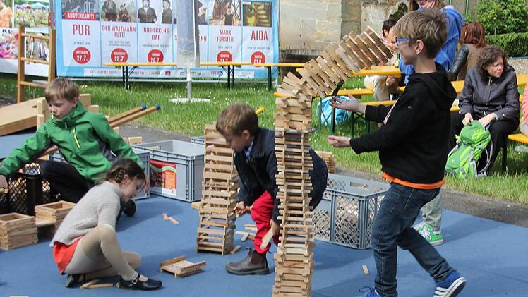 Irgendwann fällt der höchste Holzturm.Foto: Ralf Kestel