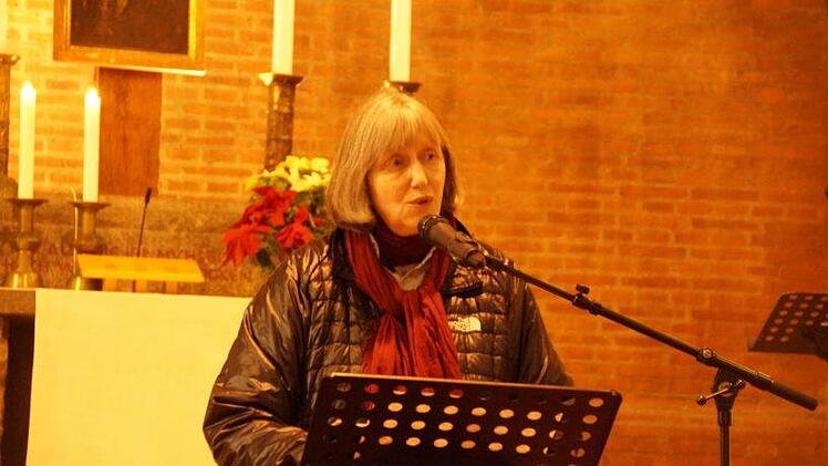 Pfarrerin Anne Schneider von Erlöser slammte über den Kuckuck, die Kirche und Corona.