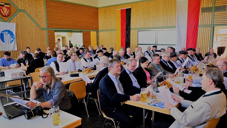 In Unterrodach fand das Kreisflößertreffen statt.Fotos: Gerd Fleischmann