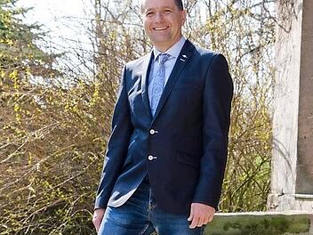 Hat gut Lachen: Karl Kolb wird neuer Bürgermeister der Gemeinde Lautertal. Bei der Wahl am Sonntag lag er deutlich vor seinem Mitbewerber Martin Flohrschütz von der CSU. Foto: privat