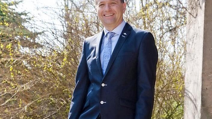Hat gut Lachen: Karl Kolb wird neuer Bürgermeister der Gemeinde Lautertal. Bei der Wahl am Sonntag lag er deutlich vor seinem Mitbewerber Martin Flohrschütz von der CSU. Foto: privat