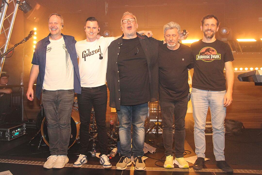 RADSPITZ live im Schwingen Nightlife