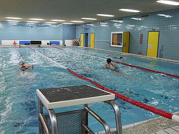 Das Lehrschwimmbecken in der Realschule I wird von Schülern und Vereinen stark genutzt.  Foto: Marco Meißner