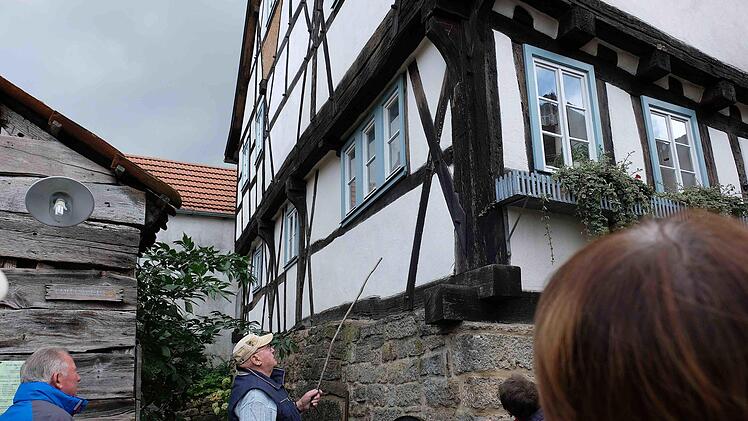 Die Führung am historischen Schreinersch-Haus nahm German Zier wahr.Gerd Schaar