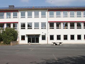 Nach der Schließung des Schulstandorts Mainroth (Foto) soll jetzt nach den Wünschen des Marktes Mainleus und der Stadt Burgkunstadt der Schulsprengel geändert werden. Foto: Fabian Kluge