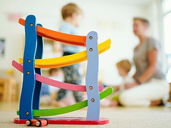 Ab sofort sind Bewerbungen f&uuml;r den Deutschen-Kita-Preis m&ouml;glich. Preisverd&auml;chtig sind Einrichtungen und Initiativen, die Kinder konsequent in den Mittelpunkt ihrer p&auml;dagogischen Arbeit stellen. Foto: Symbolbild: Uwe Anspach/dpa