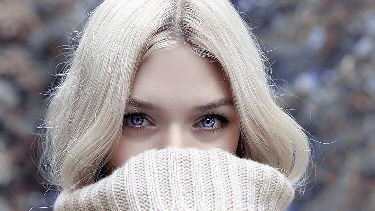 Pullover tragen ist in diesem Herbst/Winter eine gute Idee.