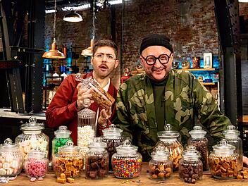 Marcel Reinhardt liebt S&uuml;&szlig;es, Sebastian Lege (rechts) w&uuml;rde sich dagegen nicht unbedingt als Naschkatze bezeichnen.