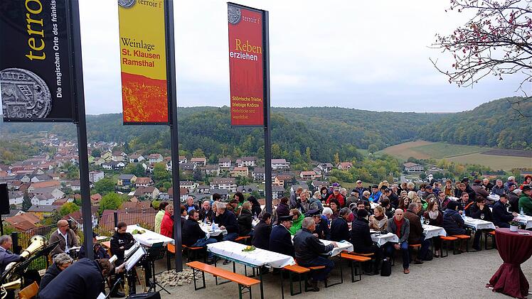 Die Einweihung des "Magischen Punktes" bei Ramsthal 2016 war ein Ereignis. Archiv