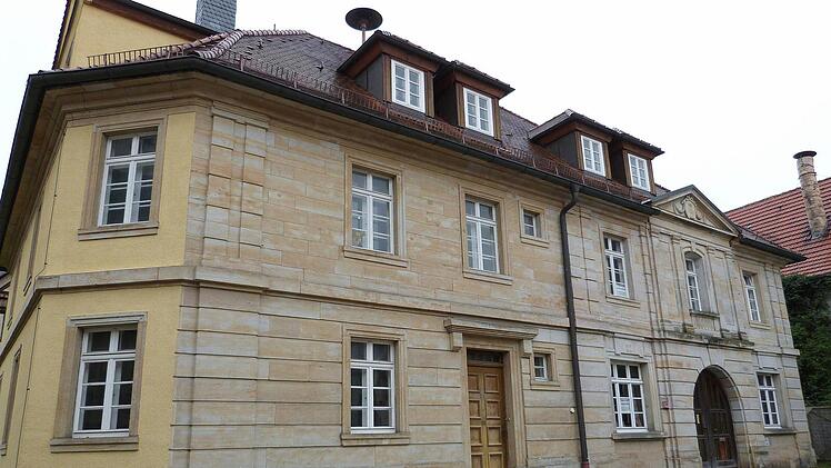 Die Thurnauer Sparkasse wird in das Erdgeschoss des Alten Rathauses umziehen. Foto: Archiv/Werner Reißaus