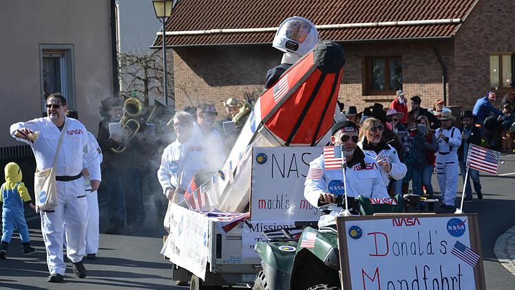 Faschingsumzug in Katzenbach und Lauter. Foto: Björn Hein