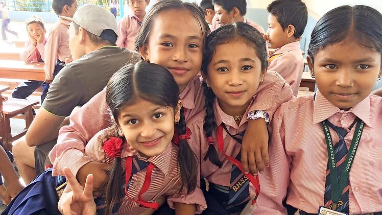 Die Nepalhilfe Kulmbach erm&ouml;glicht ihren Patenkindern eine ordentliche Schulausbildung. Foto: privat