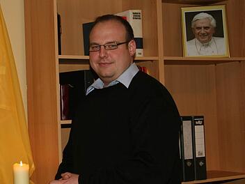 Diakon Norbert Förster (30) war knapp zwei Jahre in der katholischen Pfarrei St. Michael in Stadtsteinach tätig. Am 29. Juni um 9 Uhr wird er im Bamberger Dom zum Priester geweiht. Foto: Sonja Adam