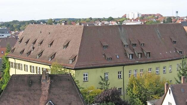 Das Schlossgebäude dominiert die Herzogenauracher Innenstadt. Foto: Manfred Welker (Archiv)