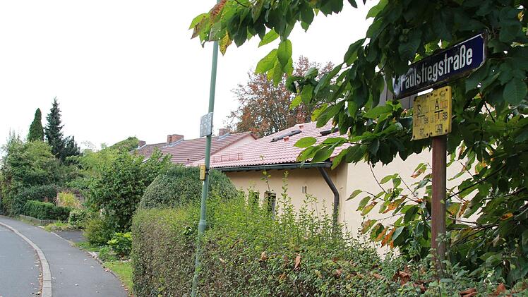 In der Faulstiegstra&szlig;e/Dr.-Sell-Stra&szlig;e im Hammelburger Baugebiet "Am Gericht" besteht ein Problem mit  Katzen.S. Standke