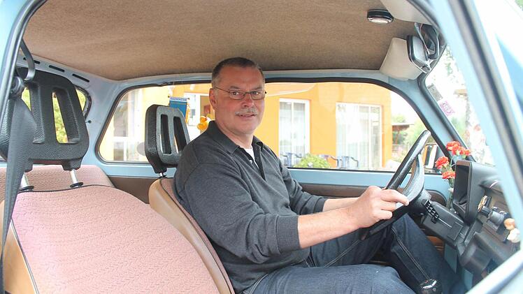 Dieter Weith in seinem Trabant Foto: Thomas Heuchling