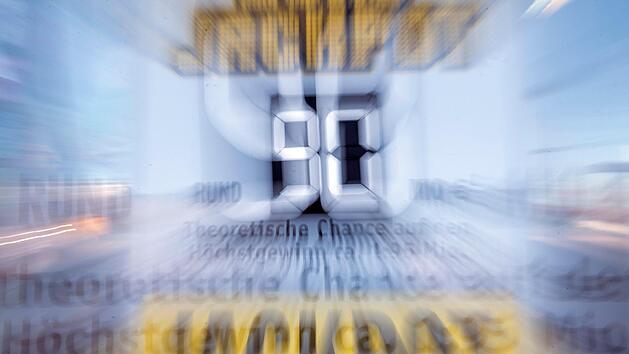 Lottospieler haben manchmal Tricks auf Lager, die angeblich die Chancen für einen Gewinn erhöhen. Was ist dran an ihren Strategien? Foto: Patrick Seeger/dpa