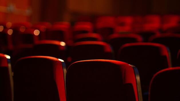 Noch mehr leere Kinos&auml;le? Wenn Netflix sein Vorhaben durchgesetzt kriegt, k&ouml;nnte dieses Bild bald deutlich h&auml;ufiger zu sehen sein.