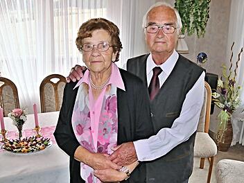 Gertrud und Werner Bayersdorfer am 70. Hochzeitstag Foto: Helmut Will