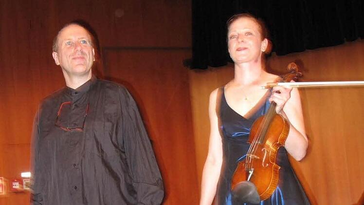 Alexander Lonquich und Carolin Widmann Foto: Josef Schaschek