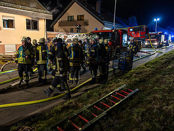 Feuerwehreinsatz Haibach: Bewohner stirbt bei Brand