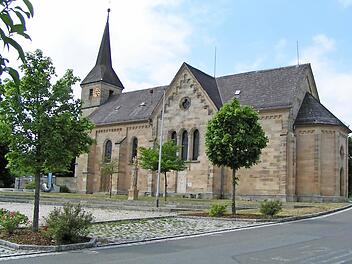 Die Weilersbacher St.-Anna-Kirche, in der sich das Herzstück des Gnadenaltars befindet. Foto: Heidi Amon