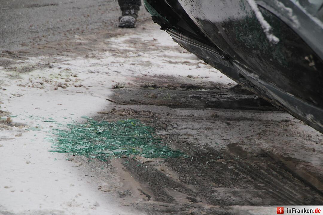 Auto überschlägt sich in Eschenbach i.d. Oberpfalz