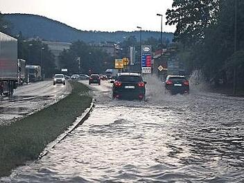 Eine finanzielle Hilfe für die Geschädigten des Kulmbacher Pfingst-Hochwassers fordert Stadtrat Ingo Lehmann. Foto: BR-Archiv/Karl-Heinz Weber