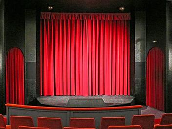 red theater2