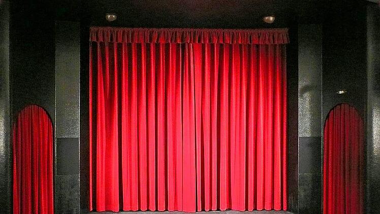 red theater2