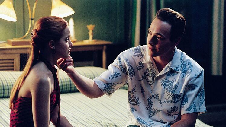 Für seine große Liebe Heather (Mena Suvari) trat Lacrosse-Spieler Chris "Oz" Ostreicher (Chris Klein) in den Schulchor ein.